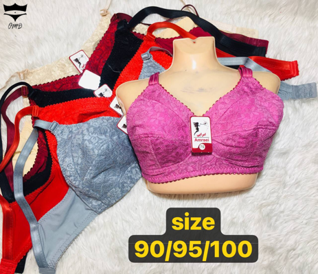 سوتین دانتل اعلاء رستمی ۹۰تا۱۰۰ ستاره  کش باریک کد۲۰۲۳۰۵🌺 بسته 12 تایی