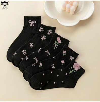 جوراب زنانه نخی نیم ساق ترکیبی مشکی گلدار کد۱۶۱۶۶۴🌺بسته 10 تایی