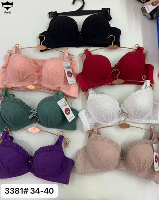 سوتین اسفنجی  فنردار رویه دانتل اشکی لبه گیپور کد3381کاپ A کد۲۰۲۵۳۱👙 بسته 6 تایی