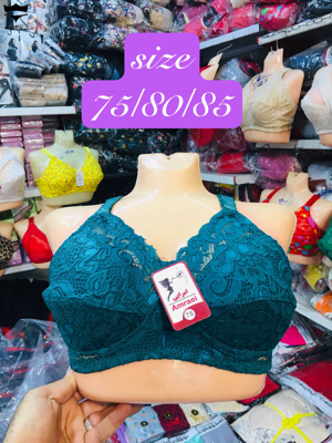 سوتین زنانه کاپدار(اسفنجی )دانتل زنجیری کش باریک کد۲۰۲۵۰۹🌺 بسته 12 تایی