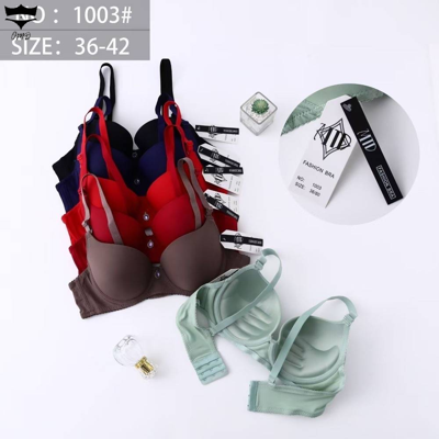 سوتین اسفنجی فنردار بدون جک وسط نگین کاپB کد 1003 کد۲۰۲۳۴۸👙 بسته 6 تایی