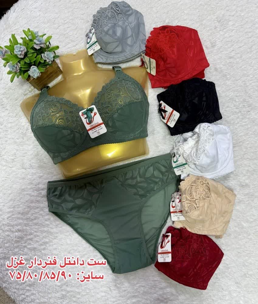 ست شورت سوتین دانتل برگی فنردار بالا گیپور سایز ۷۵_۹۰کد۲۰۲۳۹۷👙بسته 4 تایی
